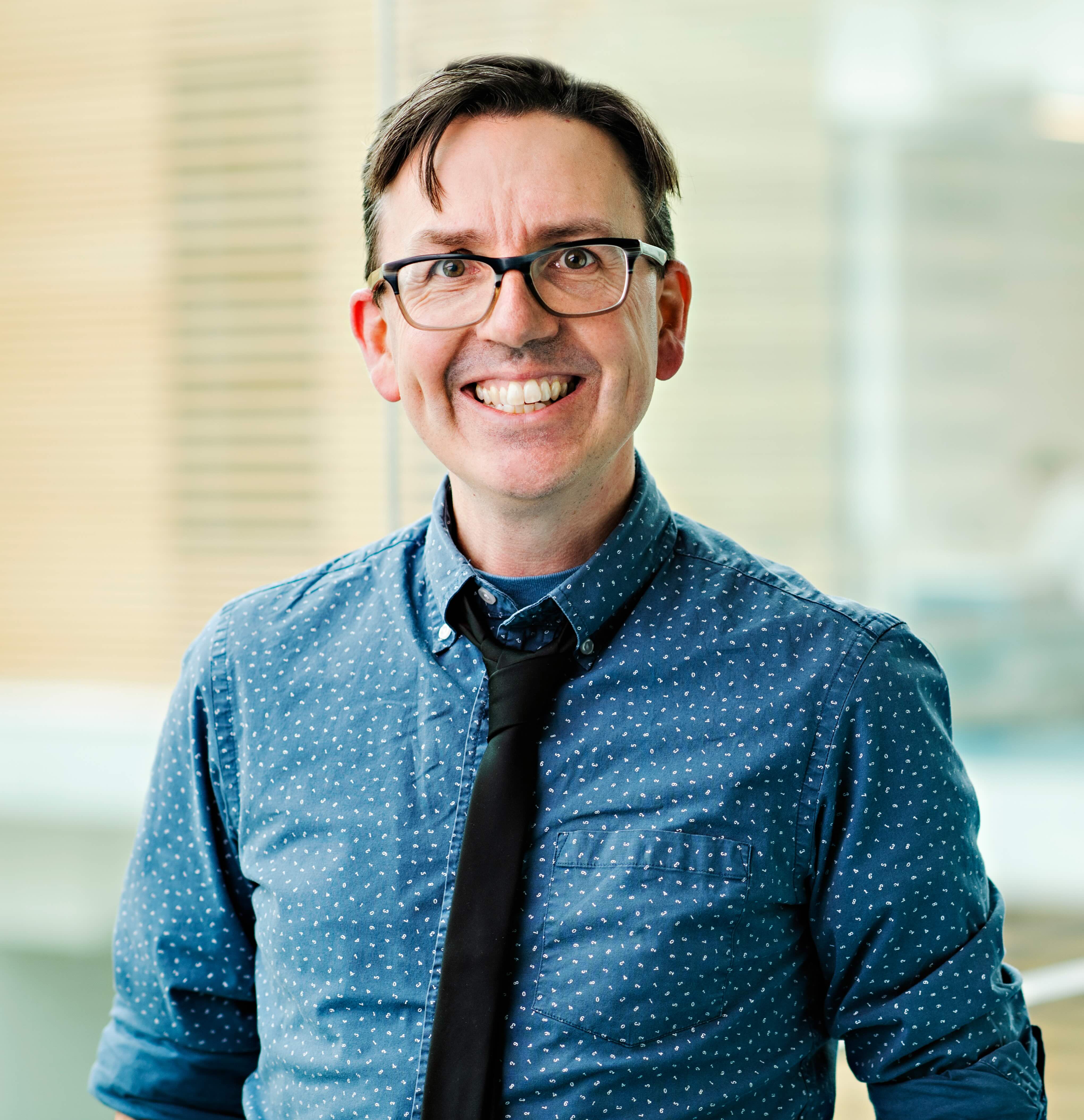 Associate Professor Tristan Long named Wilfrid Laurier University Teaching Fellow.
