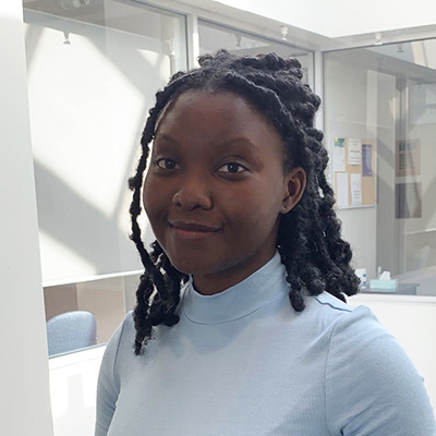 Zainab Shina